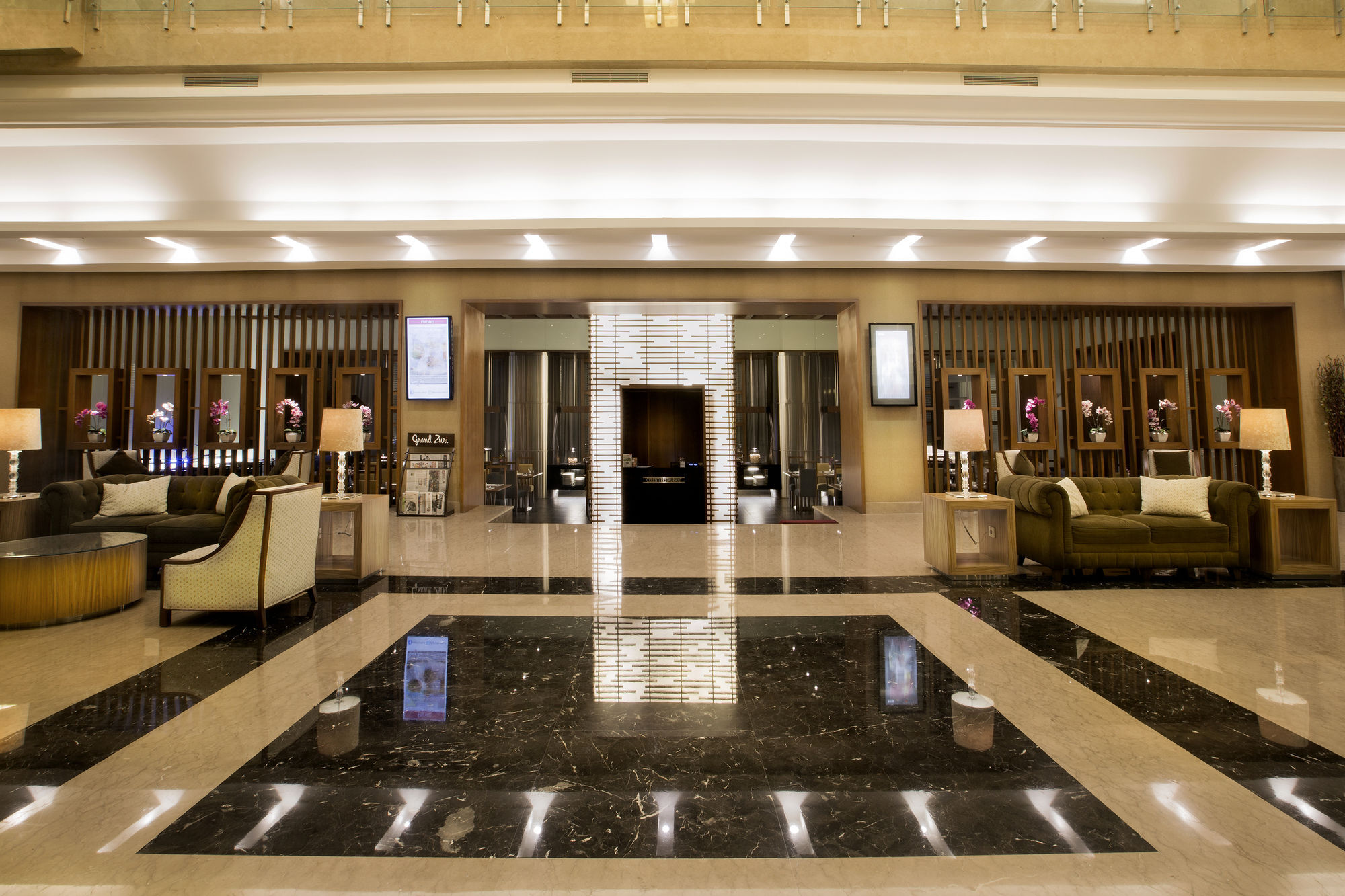 Grand Zuri Bsd City Serpong Exterior photo
